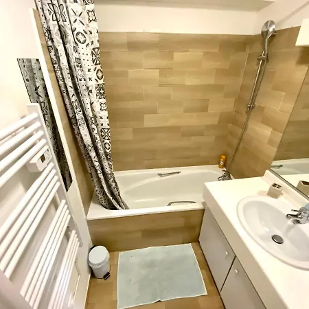 Apartamento Cannes-passy - Très Beau Pour 4 Pers - Piscine Dans Résidence - Parking Privé - Jardin